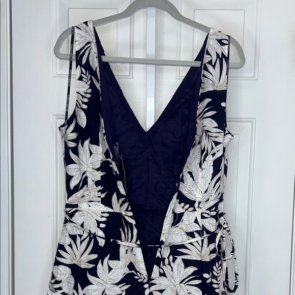 Vince Camuto Purple and White Tropical Wrap High-Low Dress New With Tag Size 14 - Picture 9 of 15